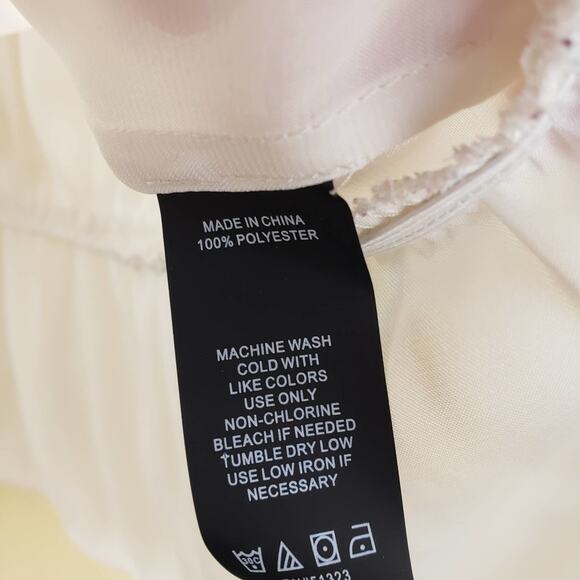 Vince‎ Camuto Peplum Peasant Blouse - Picture 5 of 6